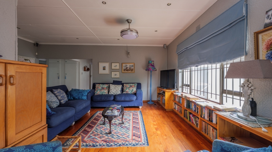 5 Bedroom Property for Sale in Struisbaai Western Cape